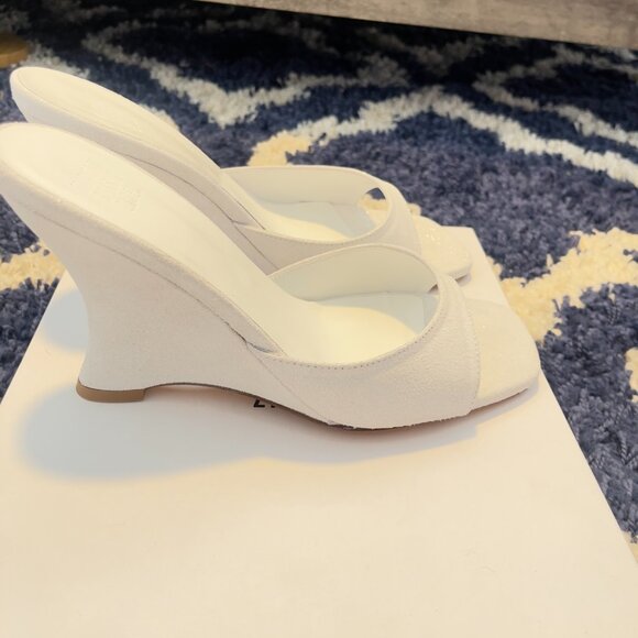 NIB Maryam Nassir Zadeh Lido Suede Wedge Slip On Sandal in Pearl Size 39.5 - Picture 4 of 11